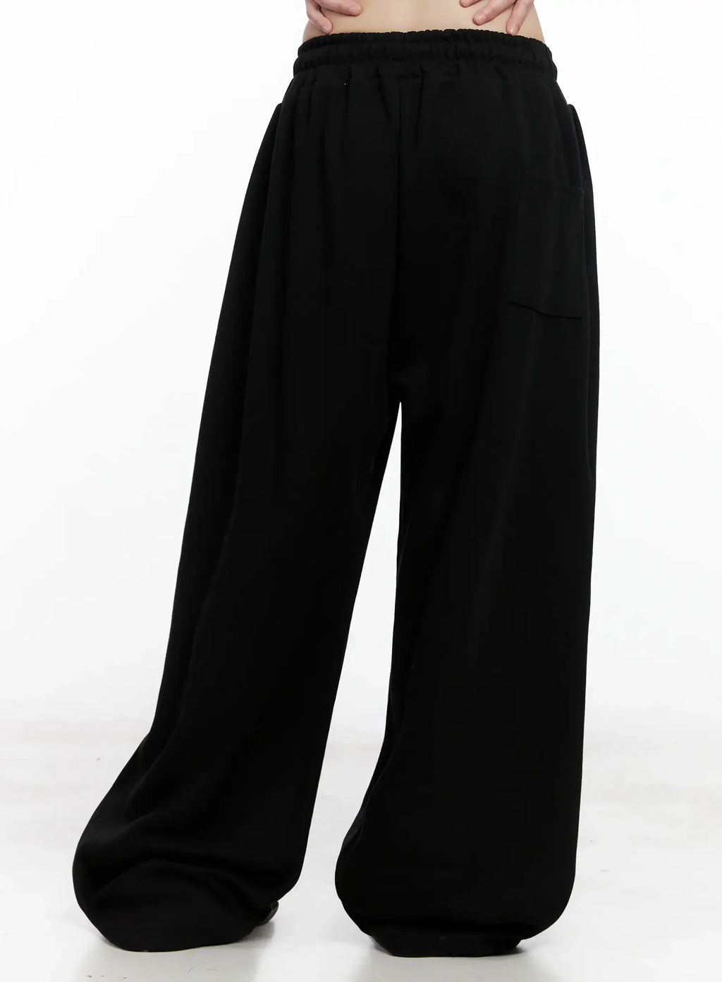 Wide-Leg Drawstring Sweatpants IL528