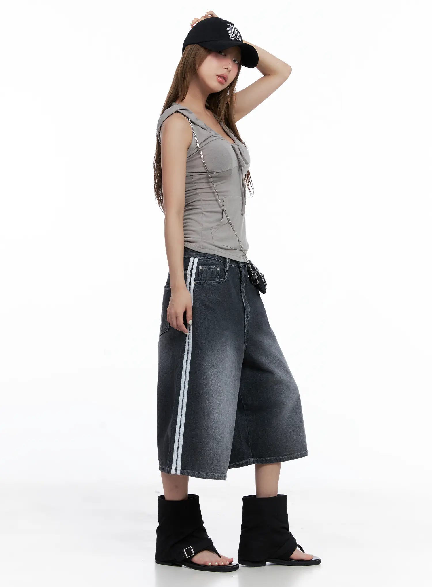 String Hooded Sleeveless Top CL510