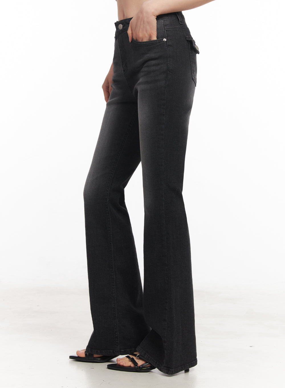 Lior Slim-Fit Bootcut Jeans IY516