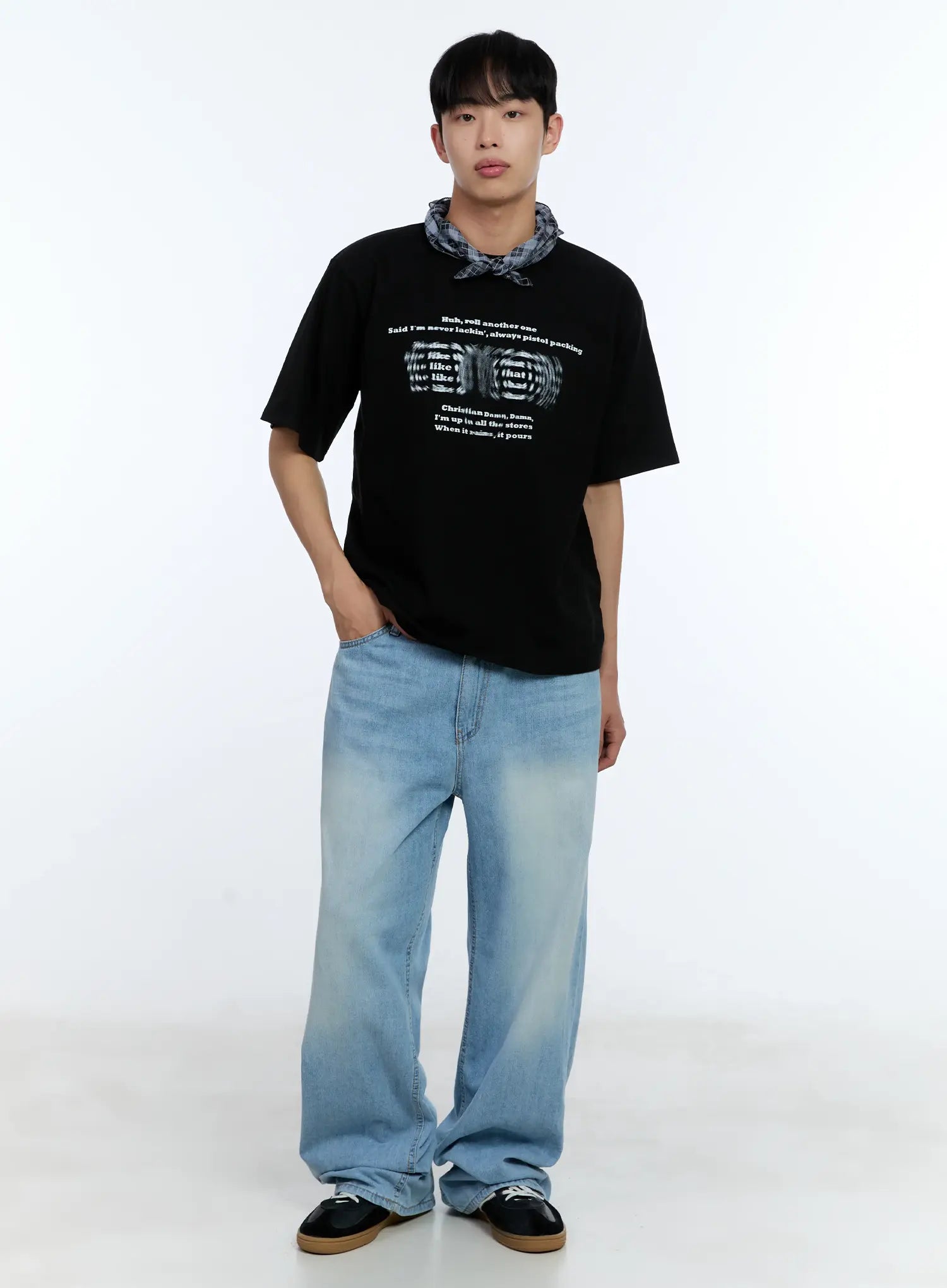 Men's Blurred Graphic Tee IL517