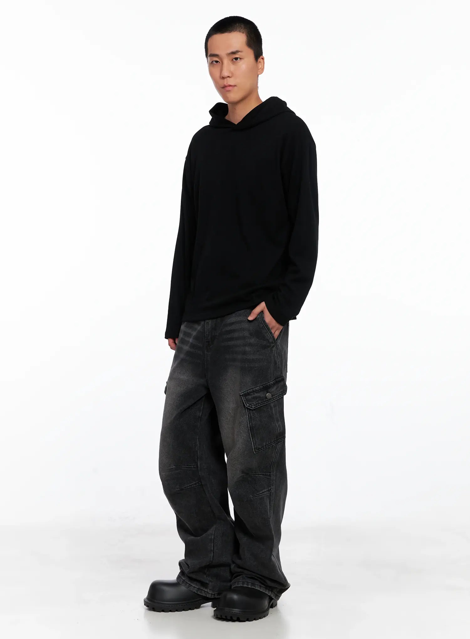 Men's Double Darted Cargo Wide-Leg Jeans IS509