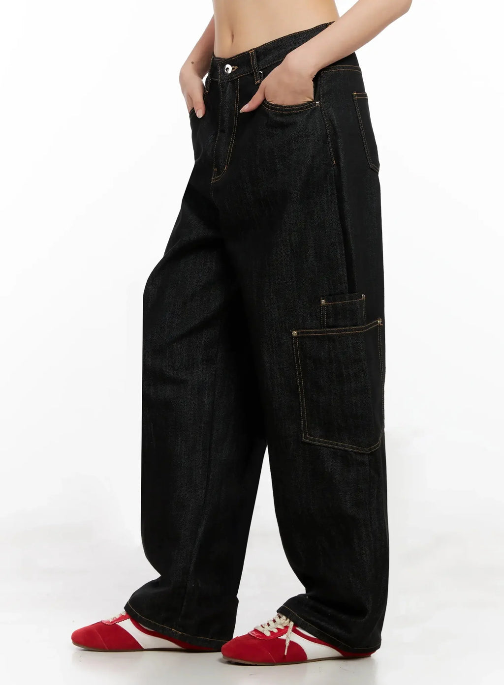 Dahee Wide-Leg Cargo Jeans IG508