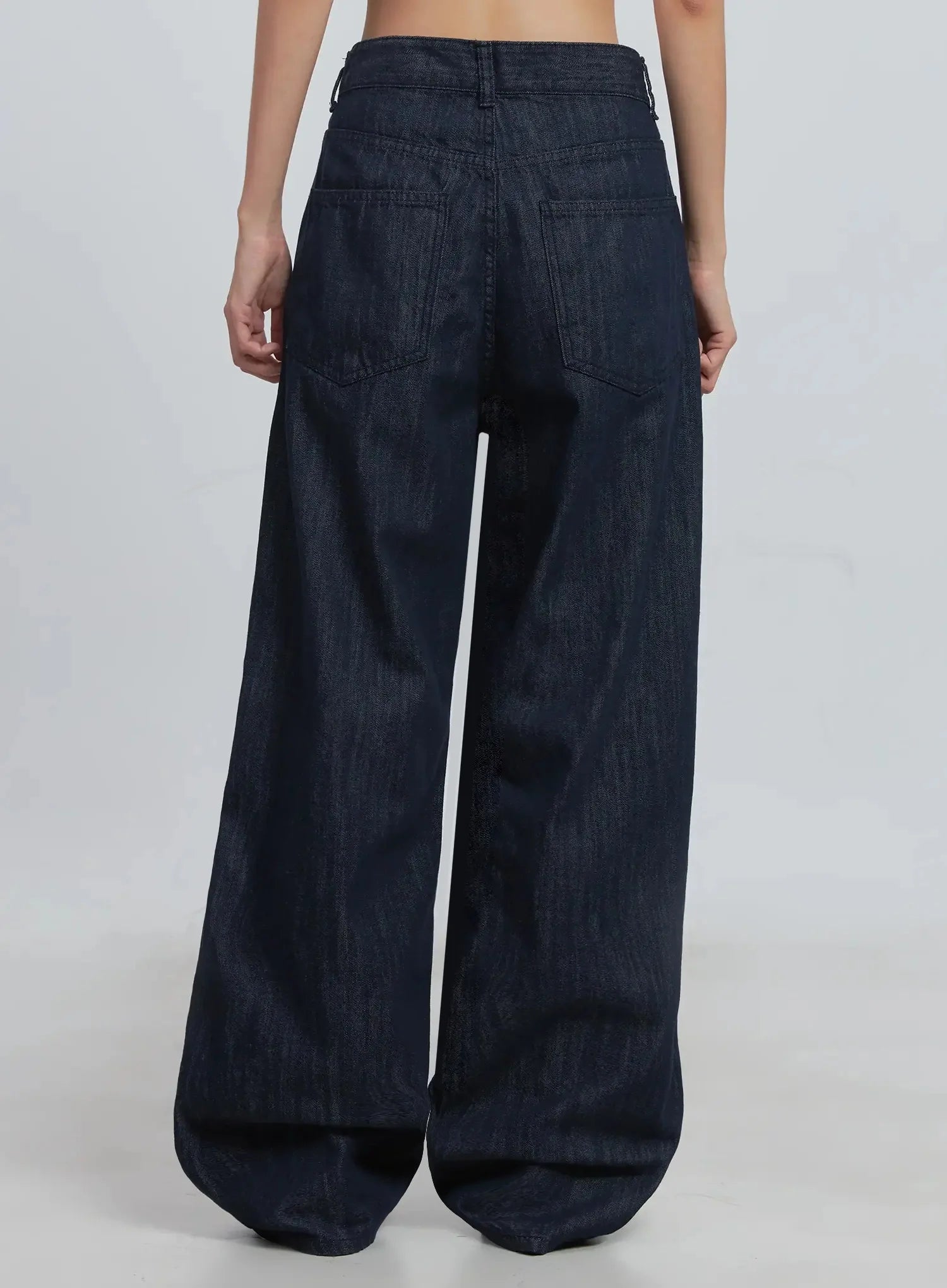 Catie Straight-Fit Jeans IU512