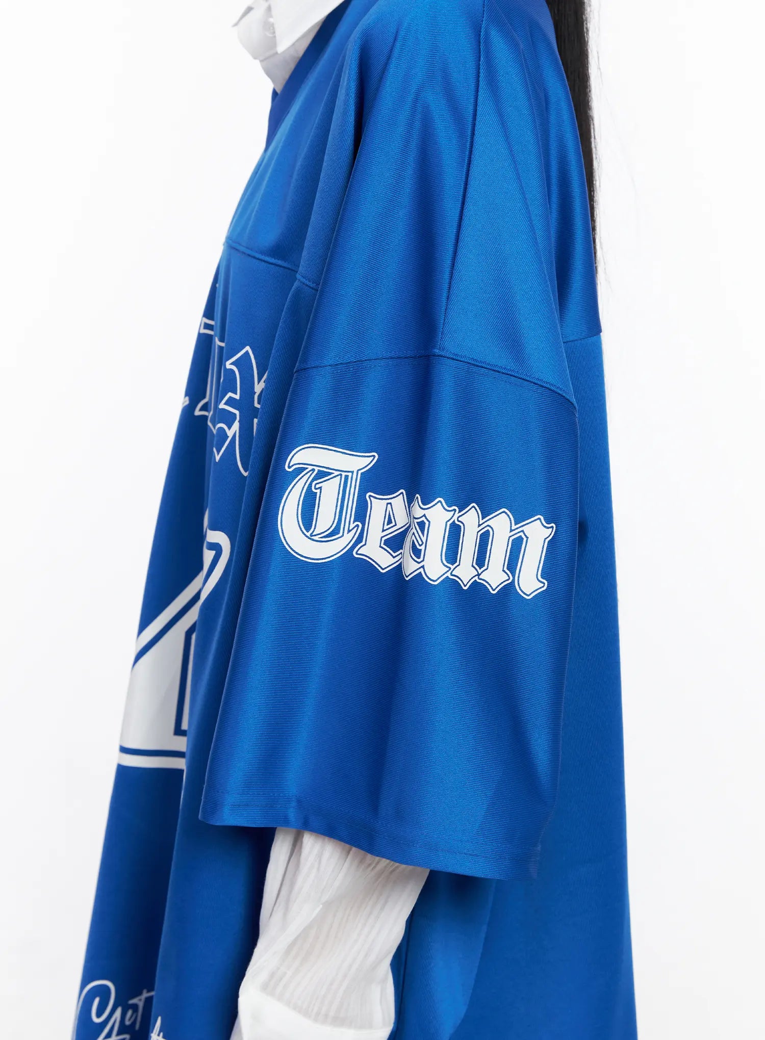 Oversized V-Neck Graphic Tee CL529