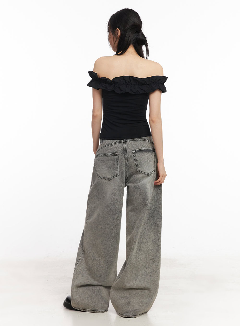 Frill Off-Shoulder Crop Top IY529