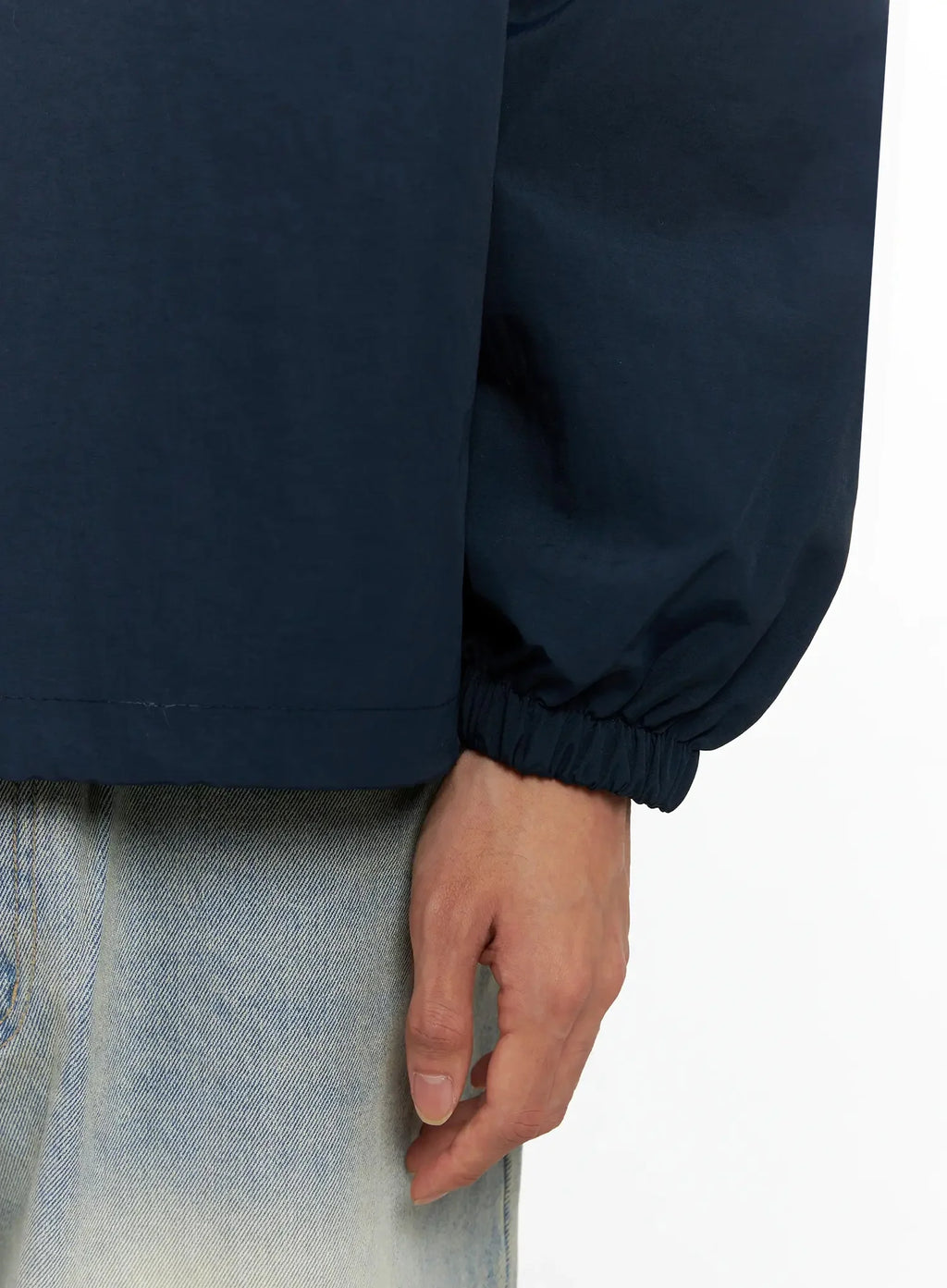 Men's V-Neck Lettering Windbreak Pullover IO517