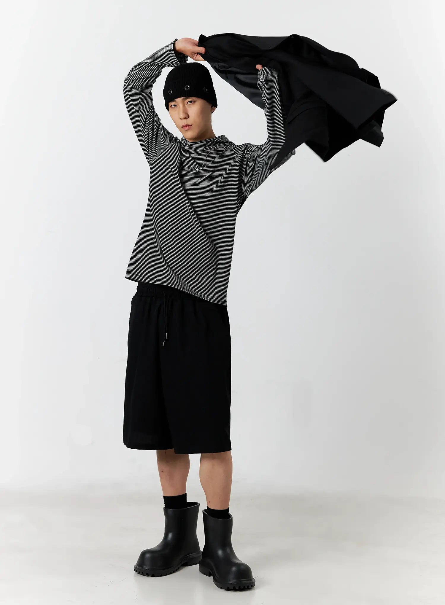 Men's Classic Bermuda Trousers IS502