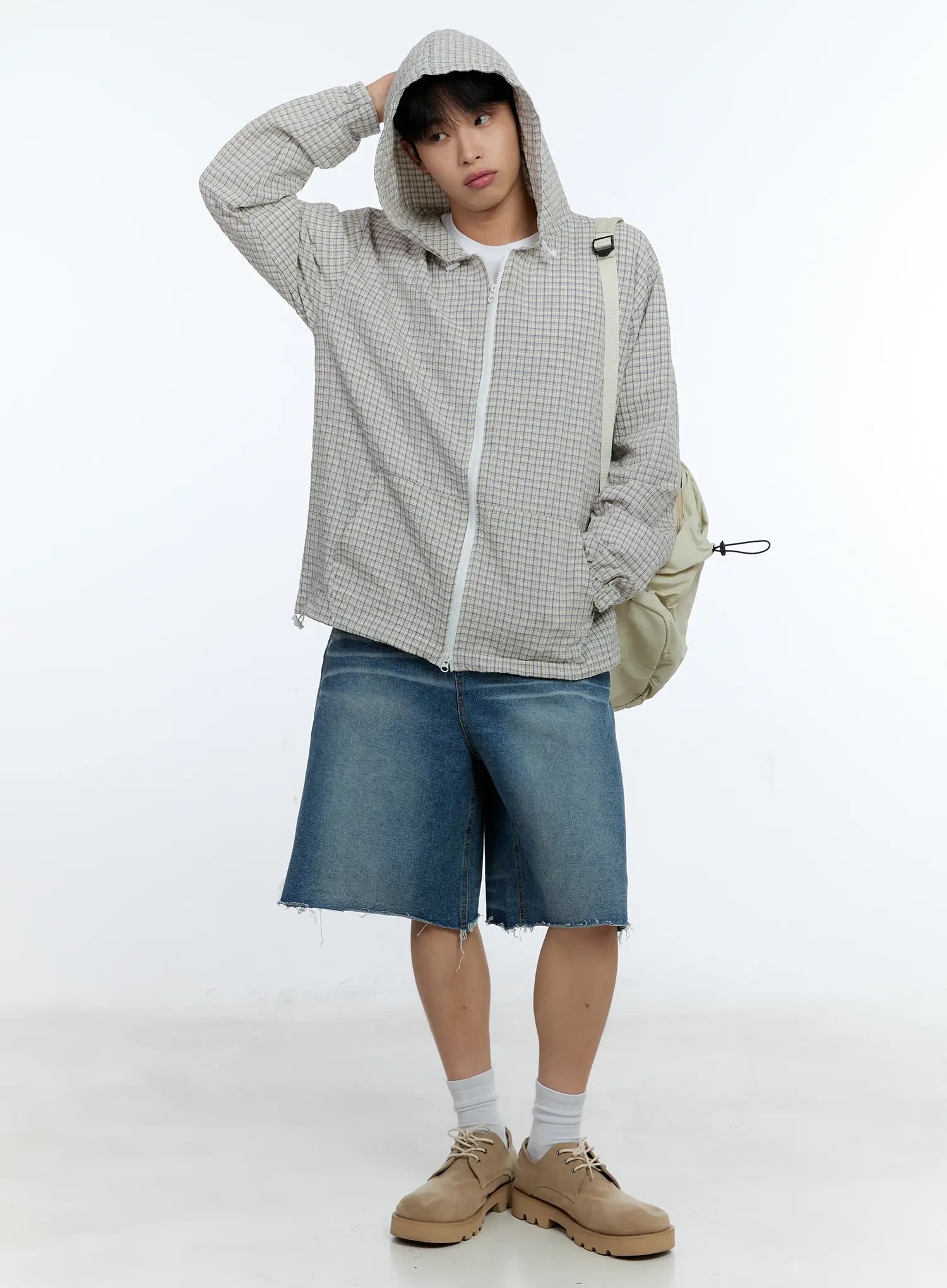 Men's Raw Hem Denim Bermuda Shorts IG515