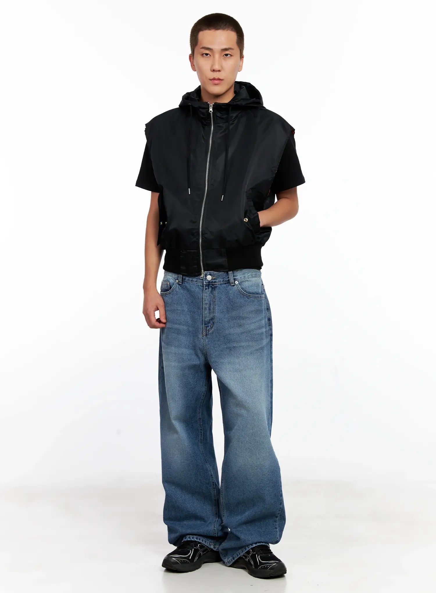 Men's Wide-Leg Washed Denim Jeans IG511