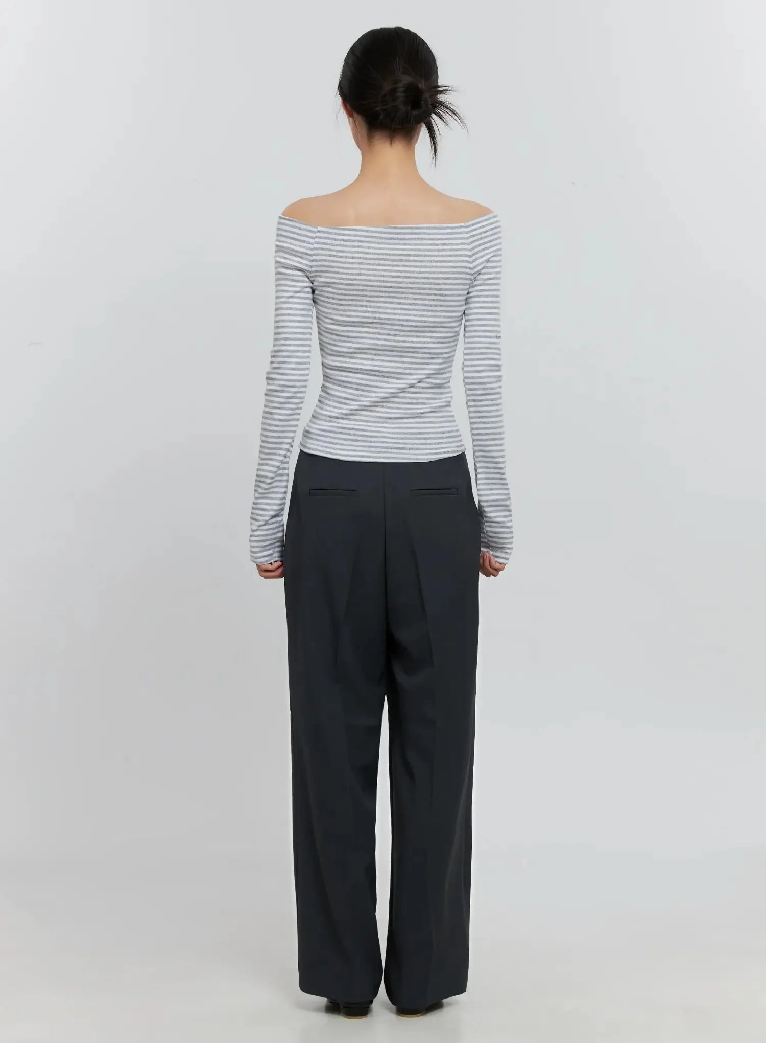 Classic Wide-Leg Trousers IS516