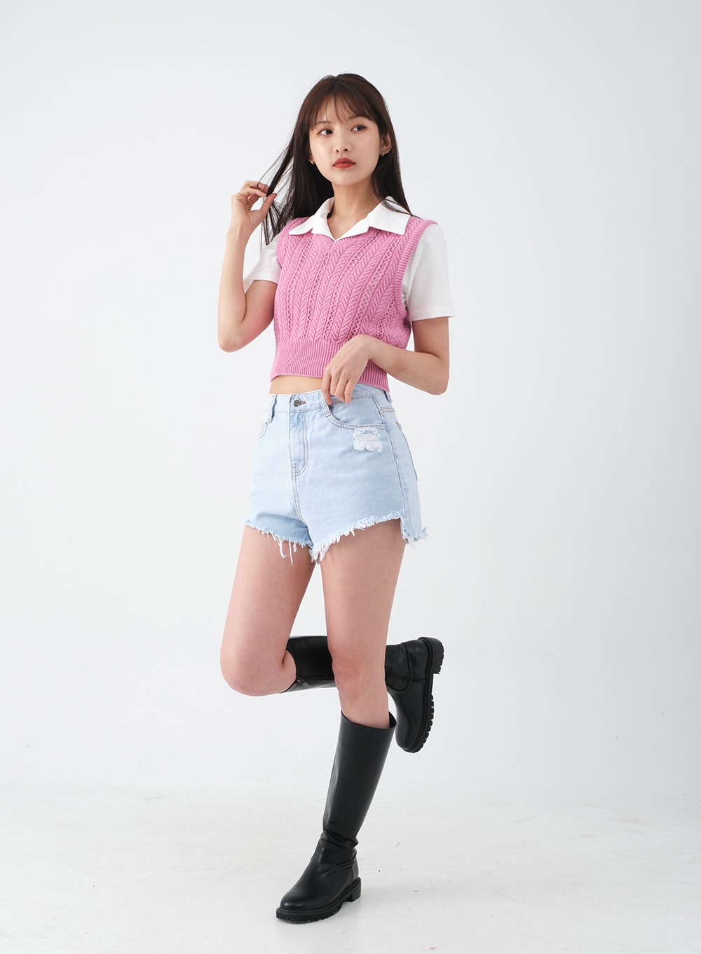 Distressed Raw Hem Denim Shorts CA27