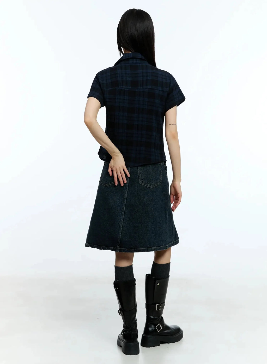 Slim-Fit Plaid Short-Sleeve Shirt IU523