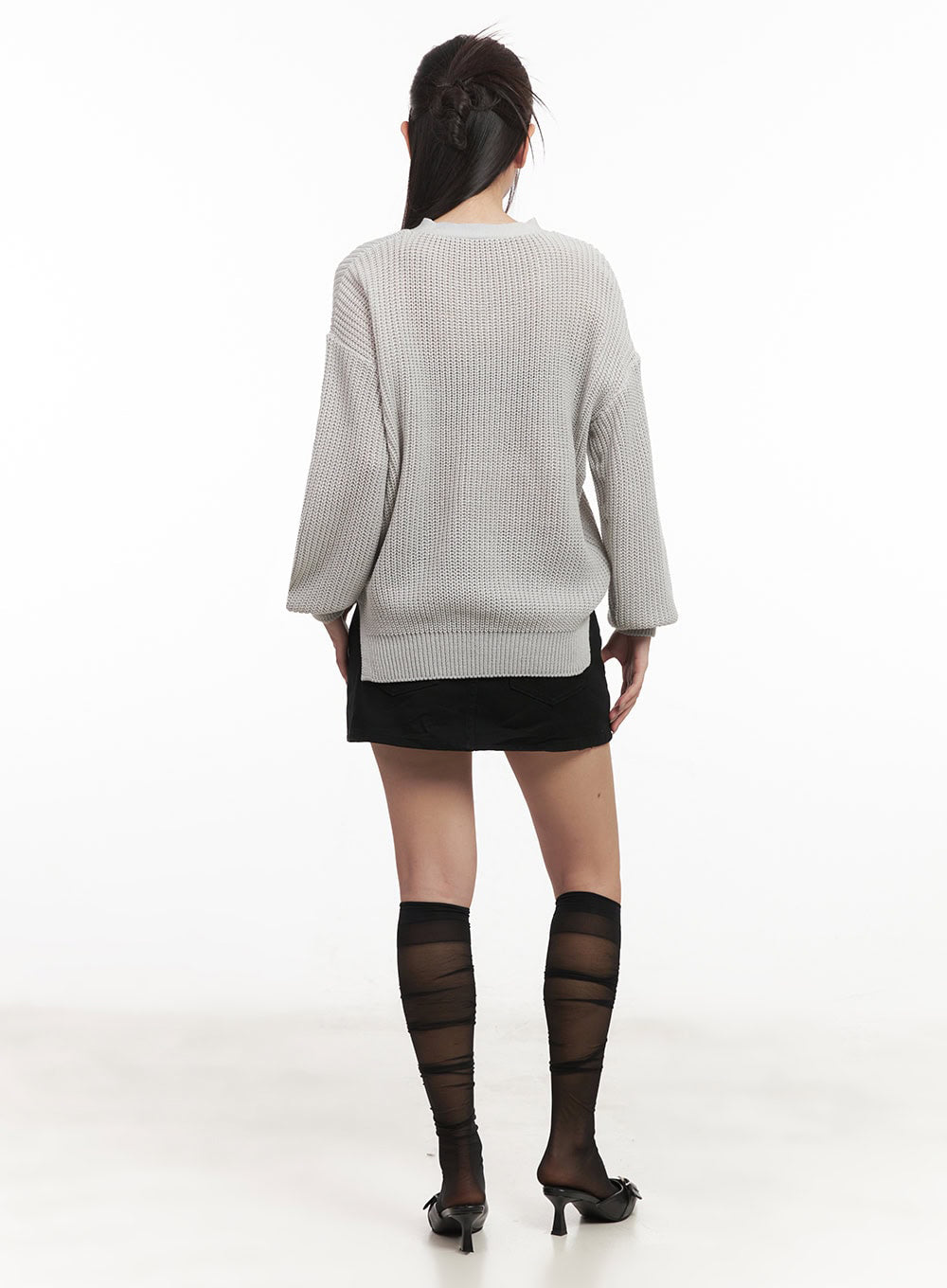 V-Neck Cut-Out Knit Sweater IM524