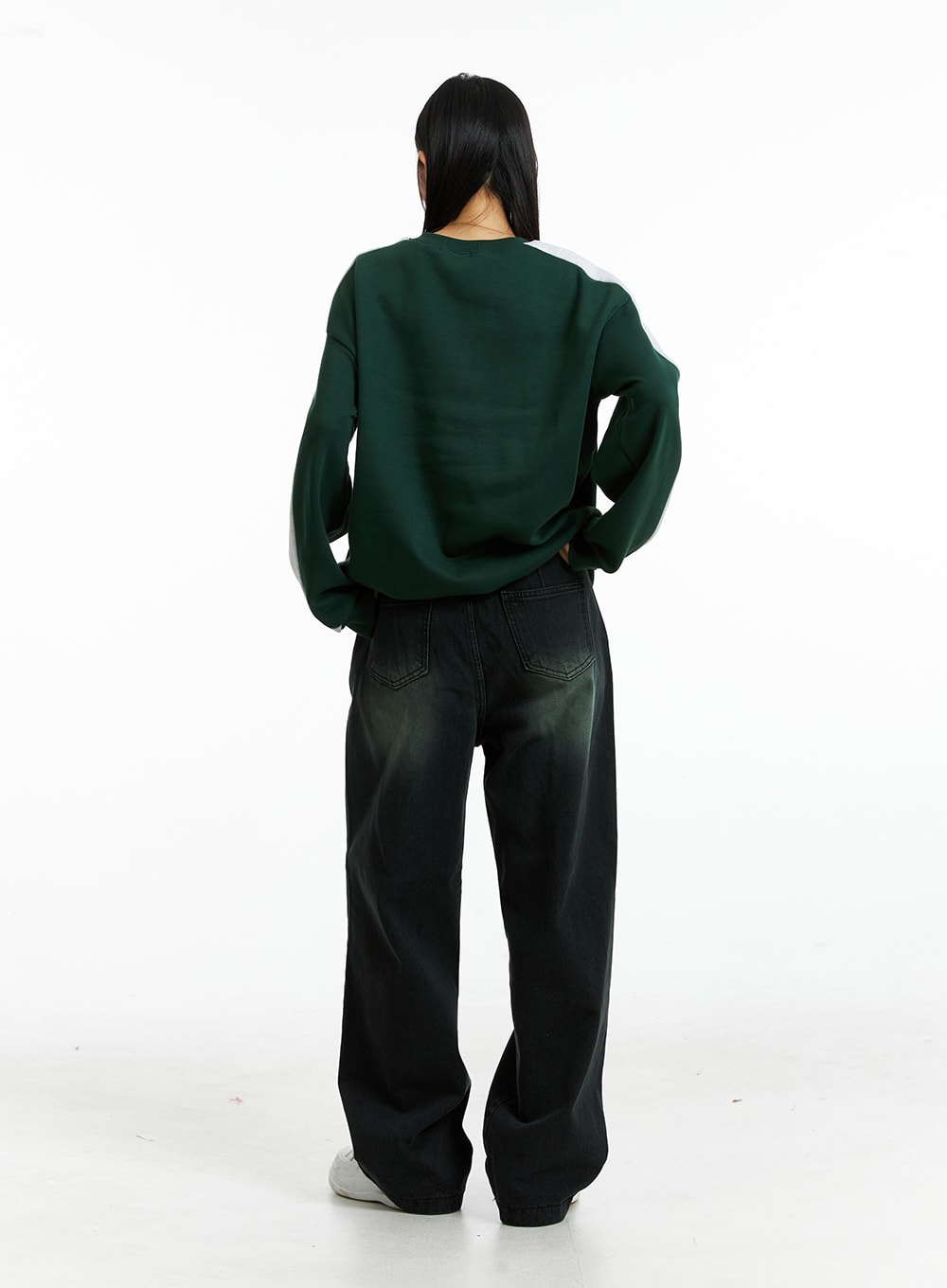 Oversized V Neck Sweatshirt IN322