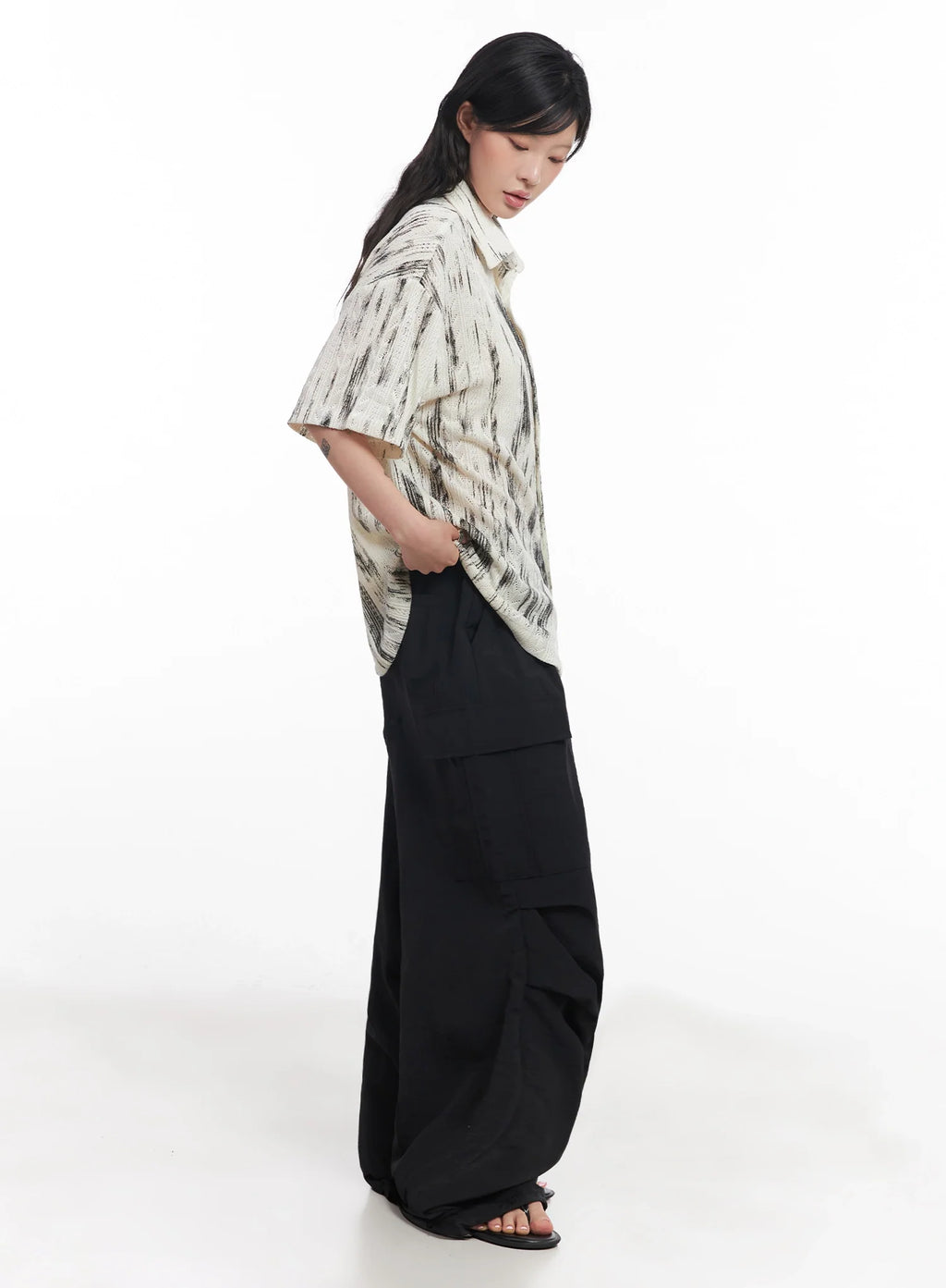 Black Utility Wide-Fit Cargo Pants IC503