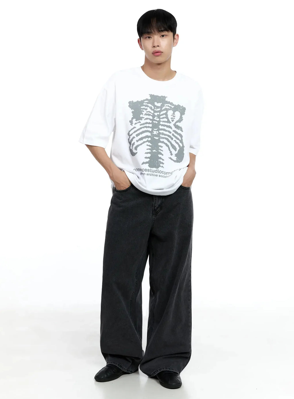 Men's Classic Wide-Leg Jeans IG520