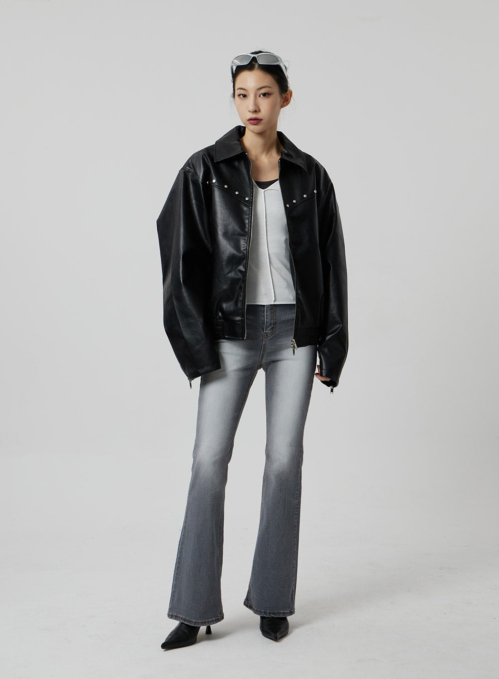 Slim Fit Bootcut Jeans CF307