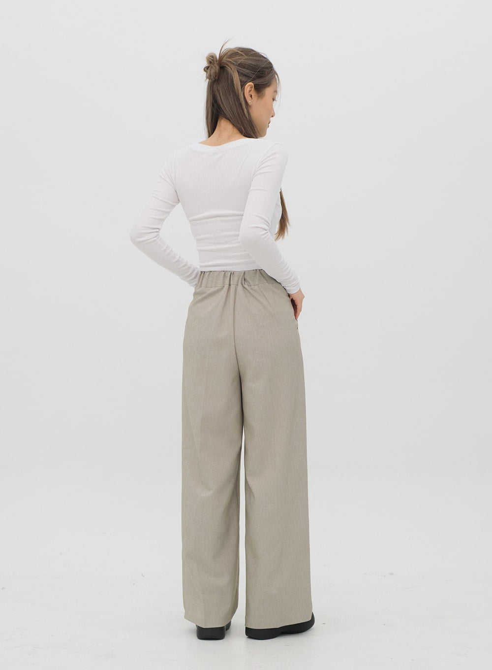 Scoop Neck Long Sleeve T Shirt with Front Buttons CM2