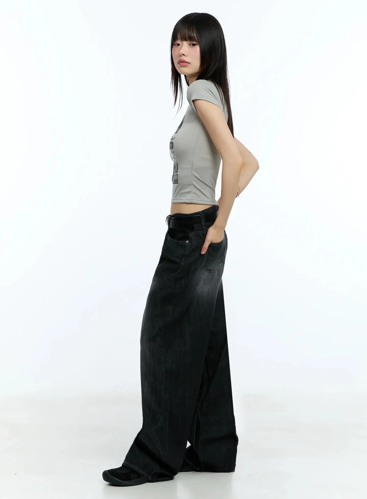 Vintage Graphic Baby Tee IU524