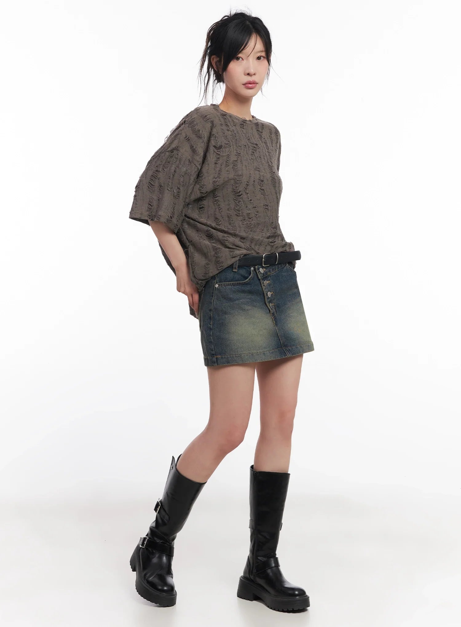 Slanted-Button Low-Rise Denim Skirt IC503