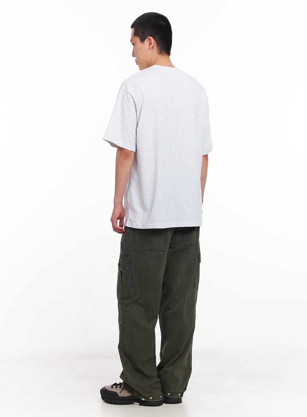 Men's Wide-Fit Cargo Pants IU512