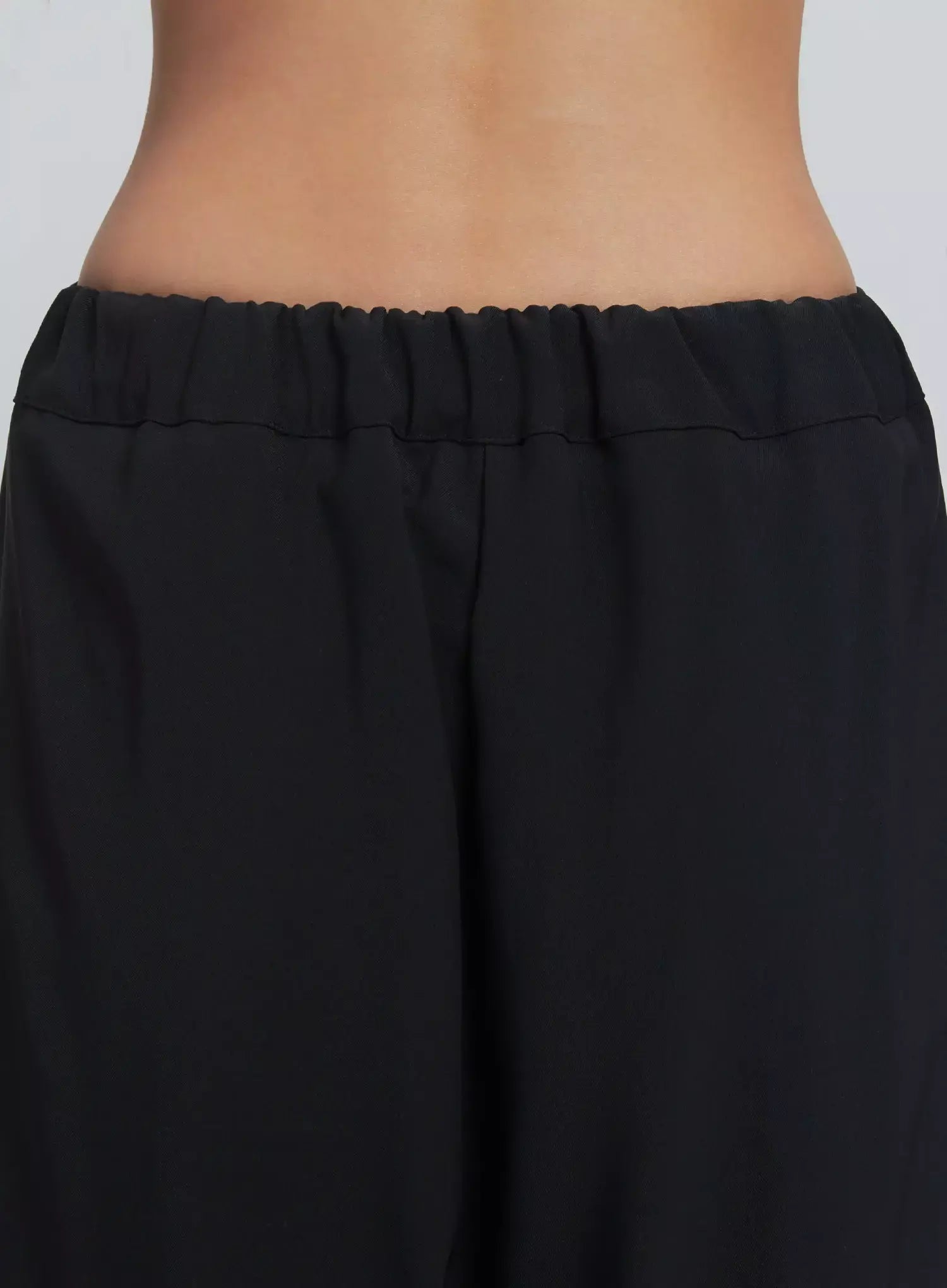 Pintuck Wide-Leg Pants IU512