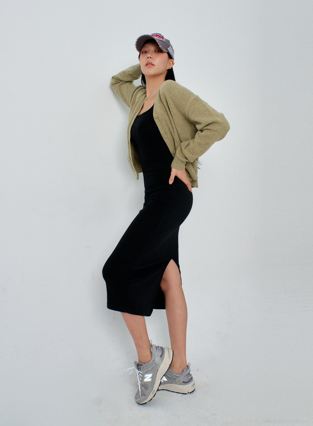 V-Neck Knit Cardigan IJ330