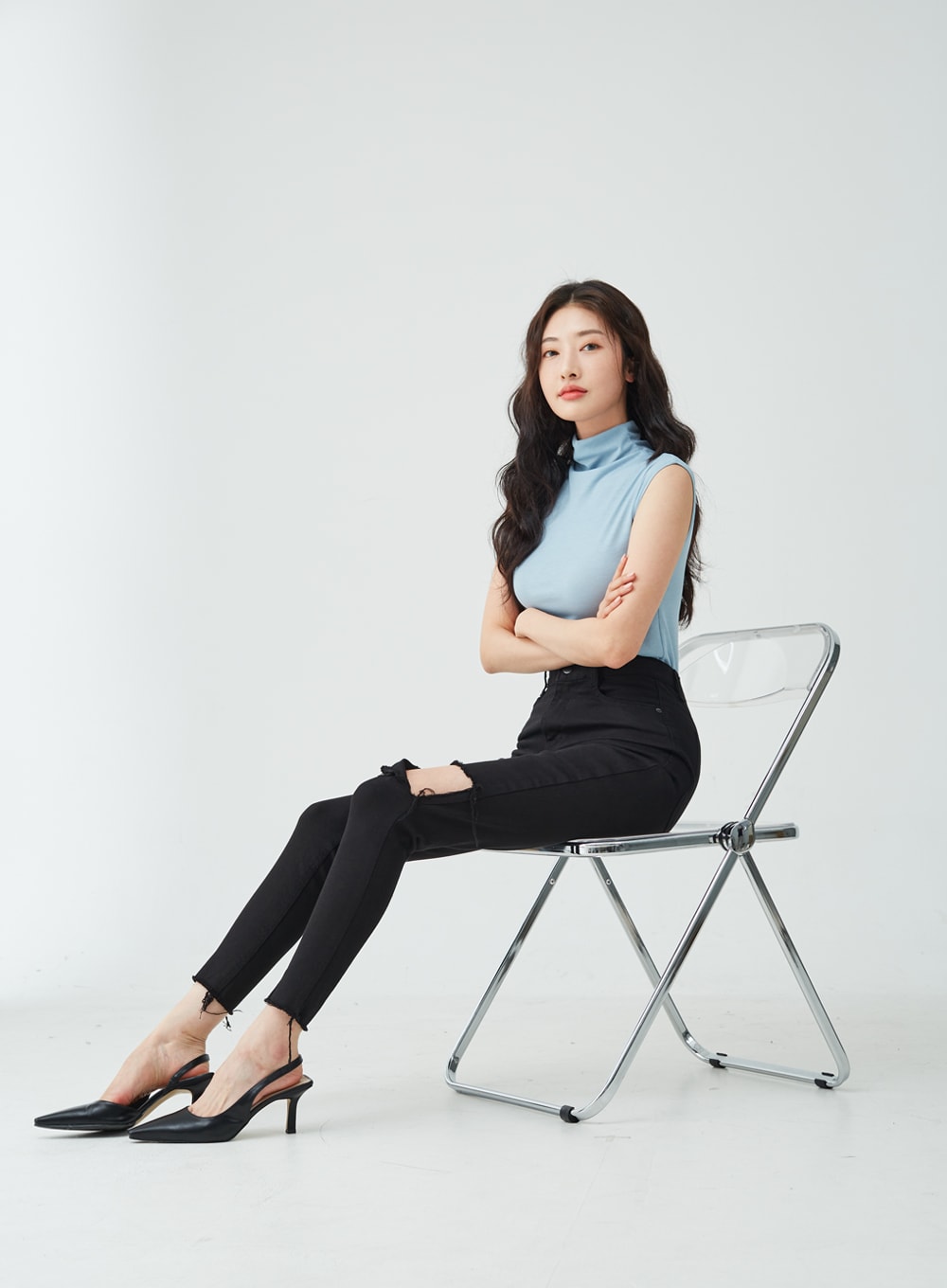 Half Neck Sleeveless T-Shirt IU26