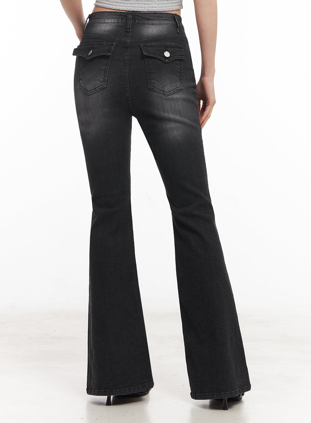 Lior Slim-Fit Bootcut Jeans IY516