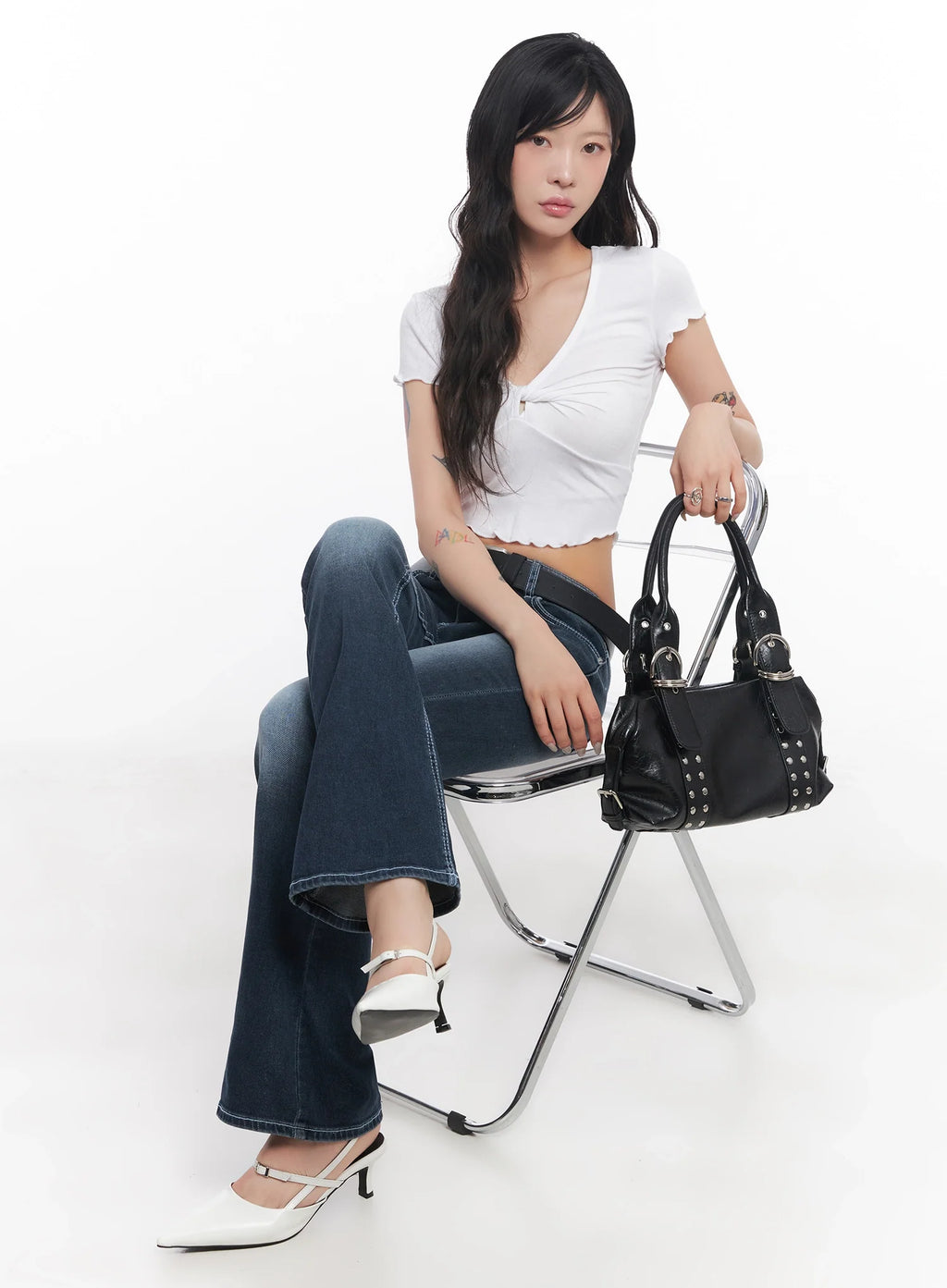 Xinyu Low-Rise Flared Denim Pants  IC503