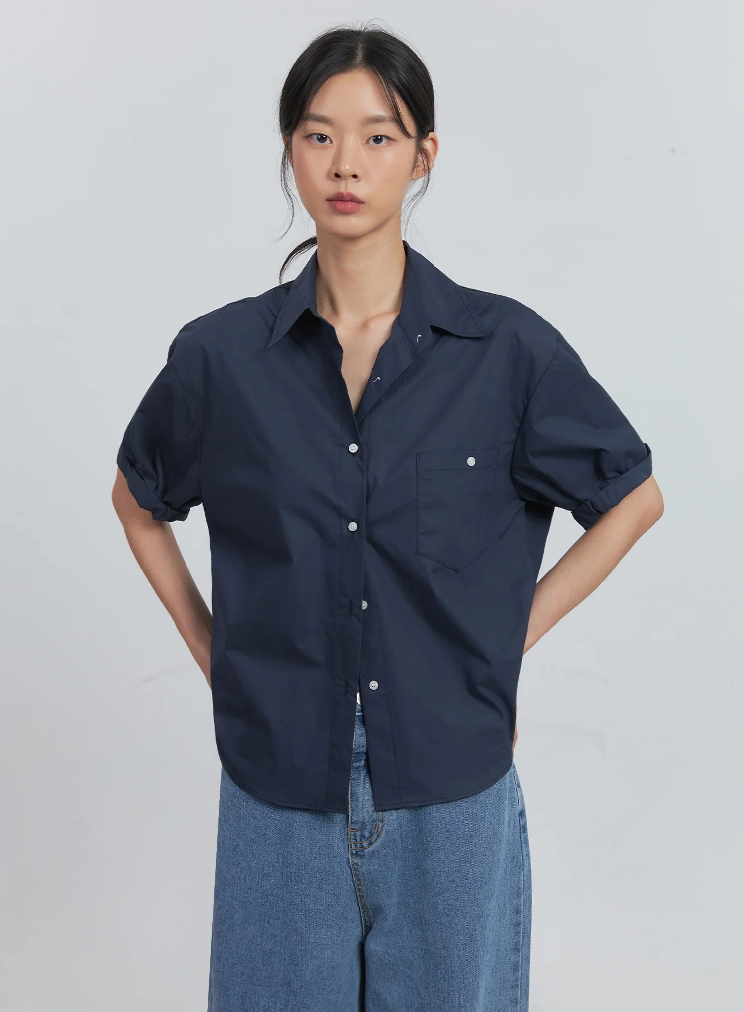Roll-Up Short-Sleeve Collared Shirt IU512