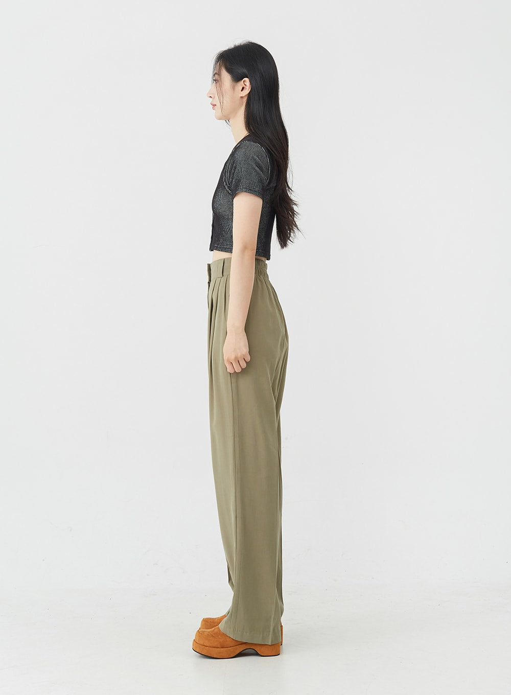 Basic Round Neck Cropped Cardigan OU1