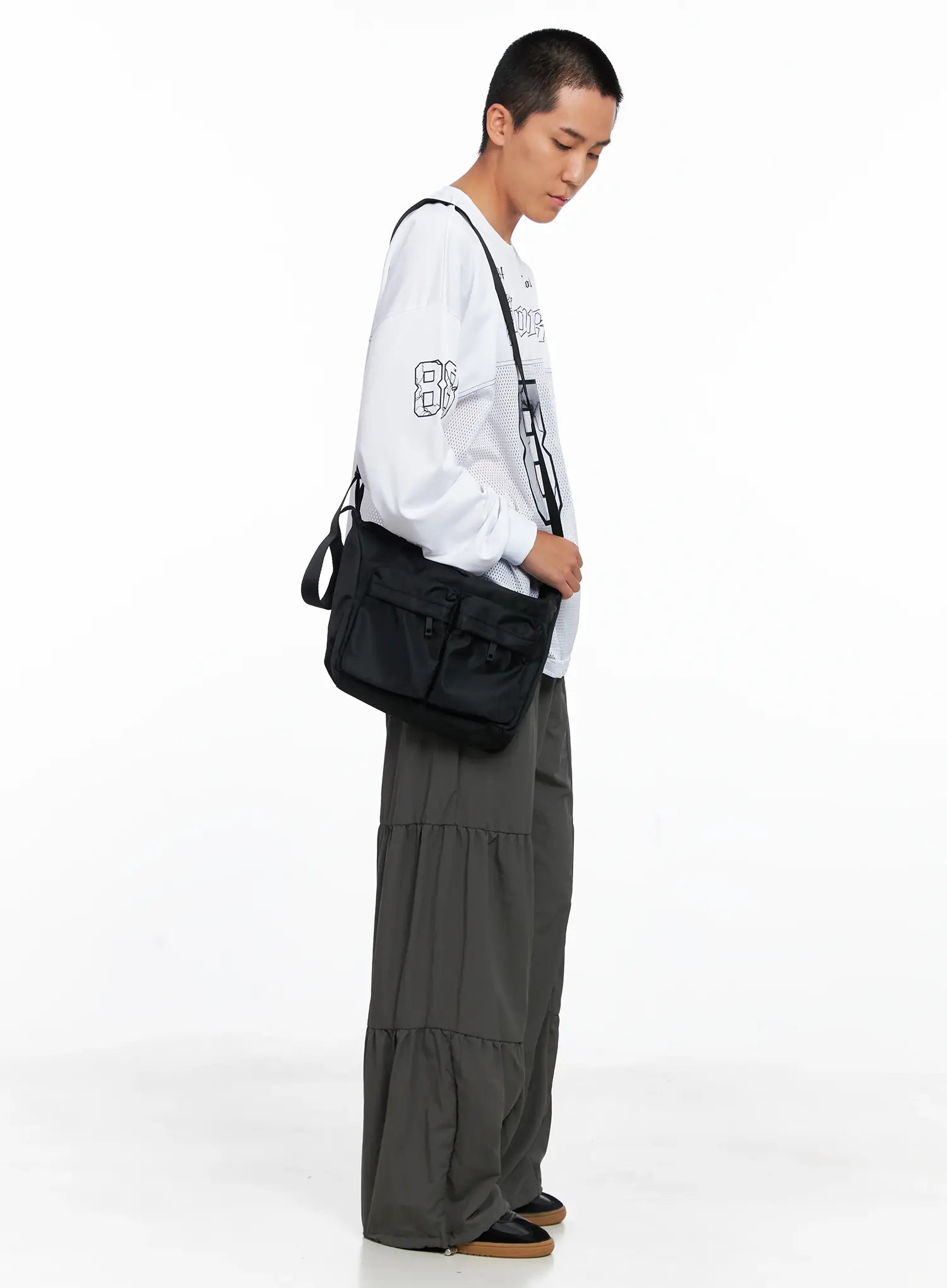 Men's Line Stitch Parachute Pants IS510