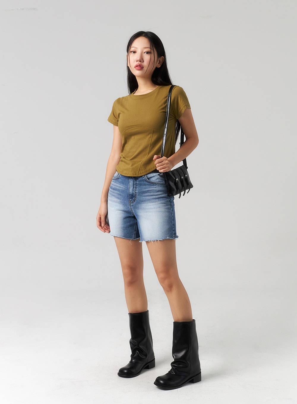 Mid-Wash Denim Shorts CU328