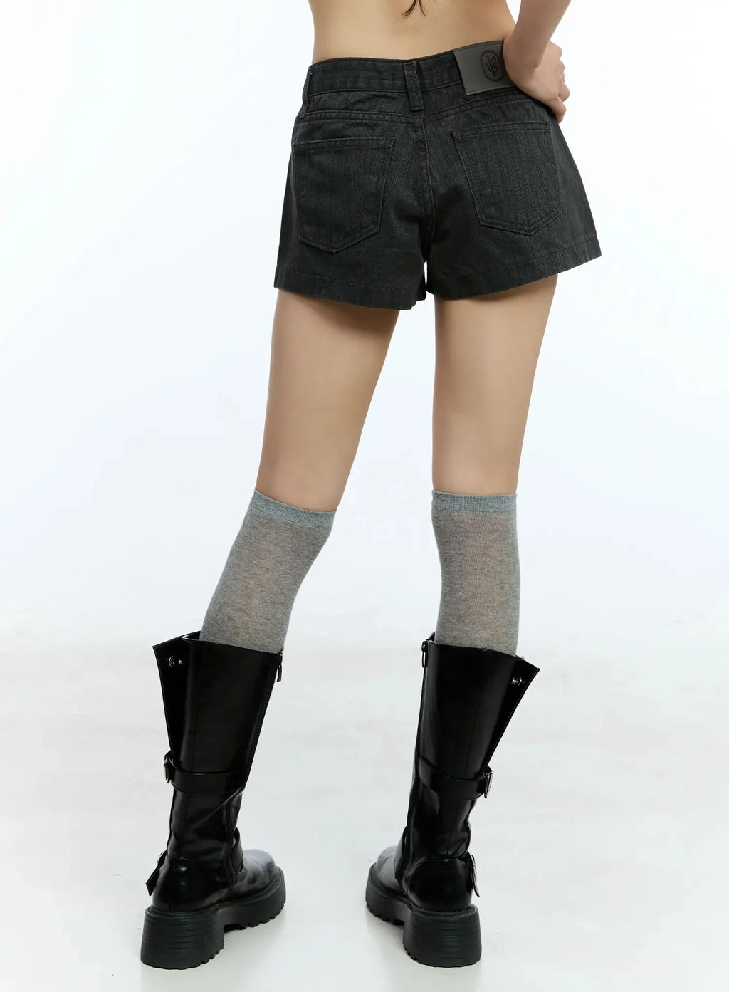 Washed Pocket Detail Shorts IU524