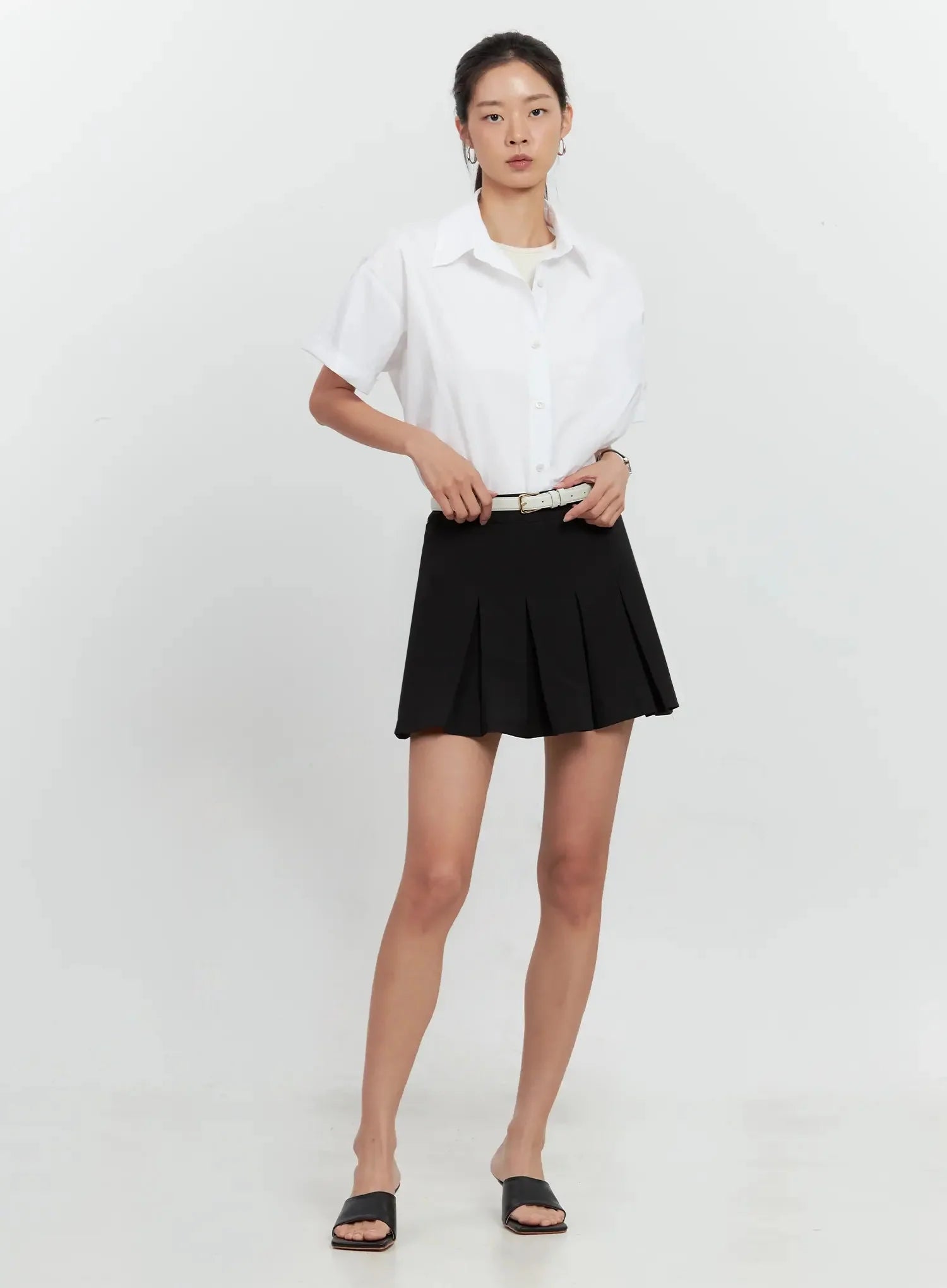 Classic Pleated Skirt IL528