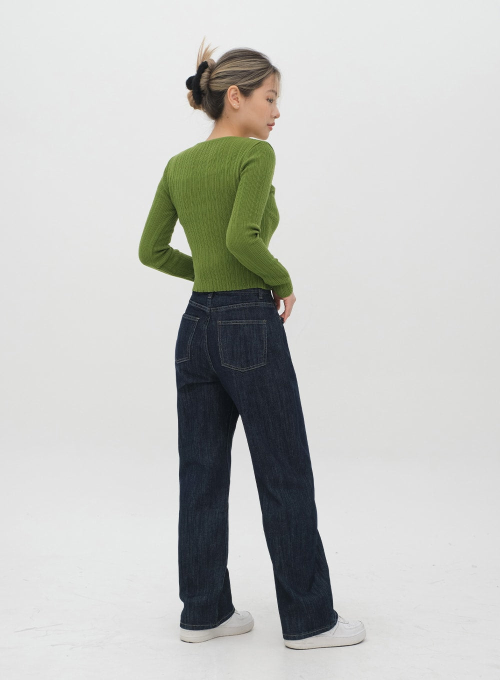 Cropped Cardigan with Front Hook F3