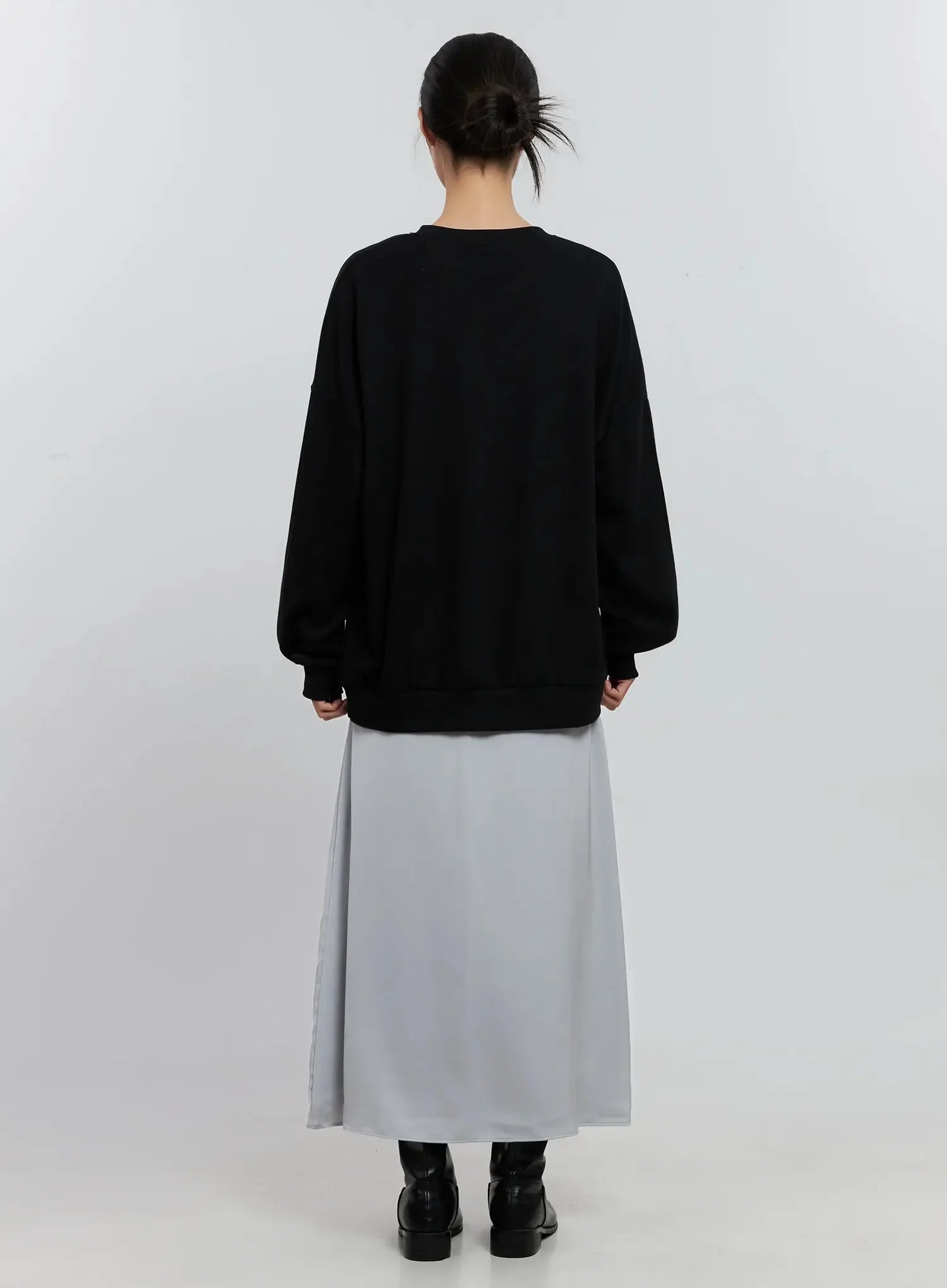 Classic Grey Crewneck Sweatshirt IS516