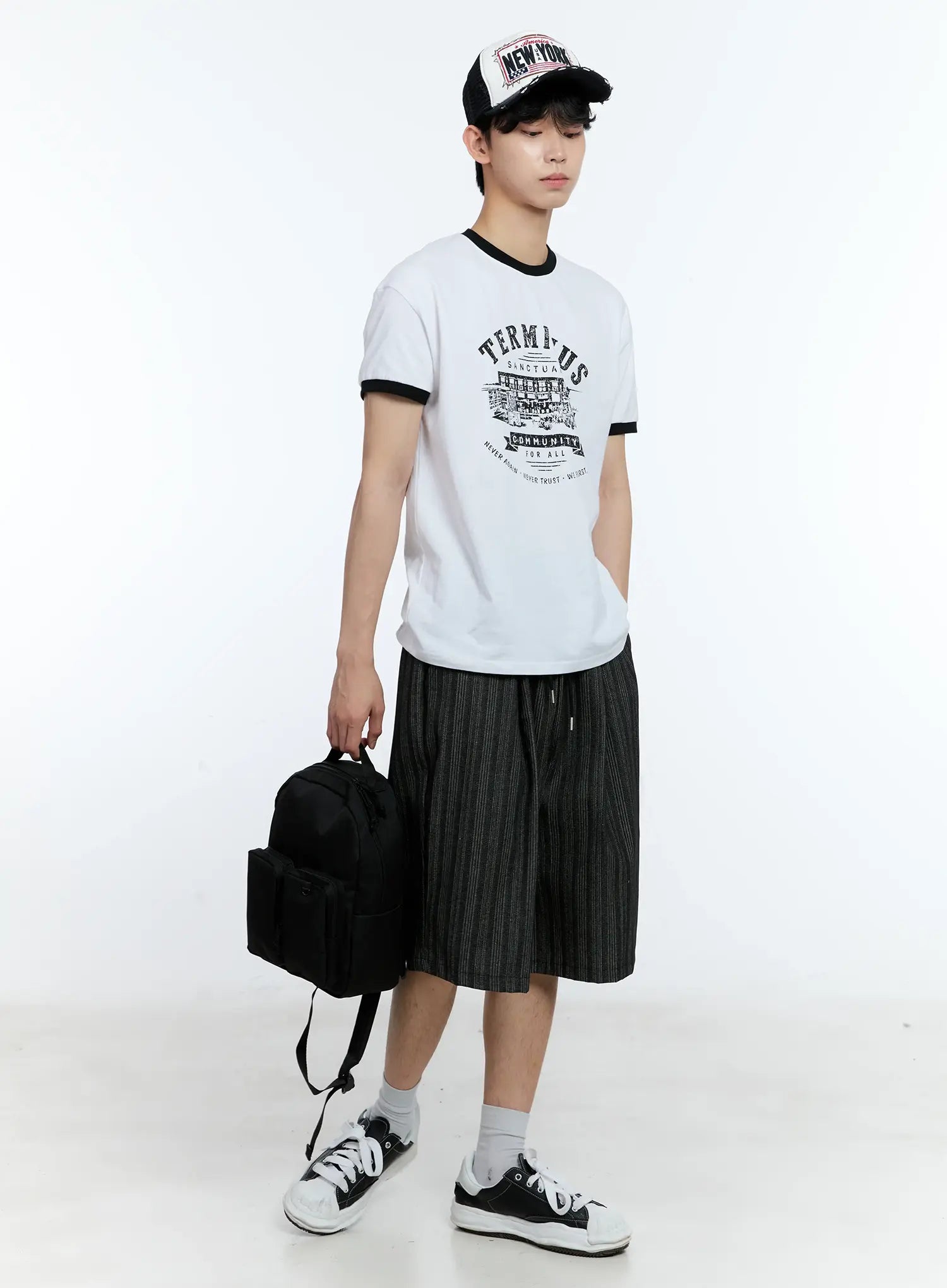 Men's Striped Pintuck Shorts IL529