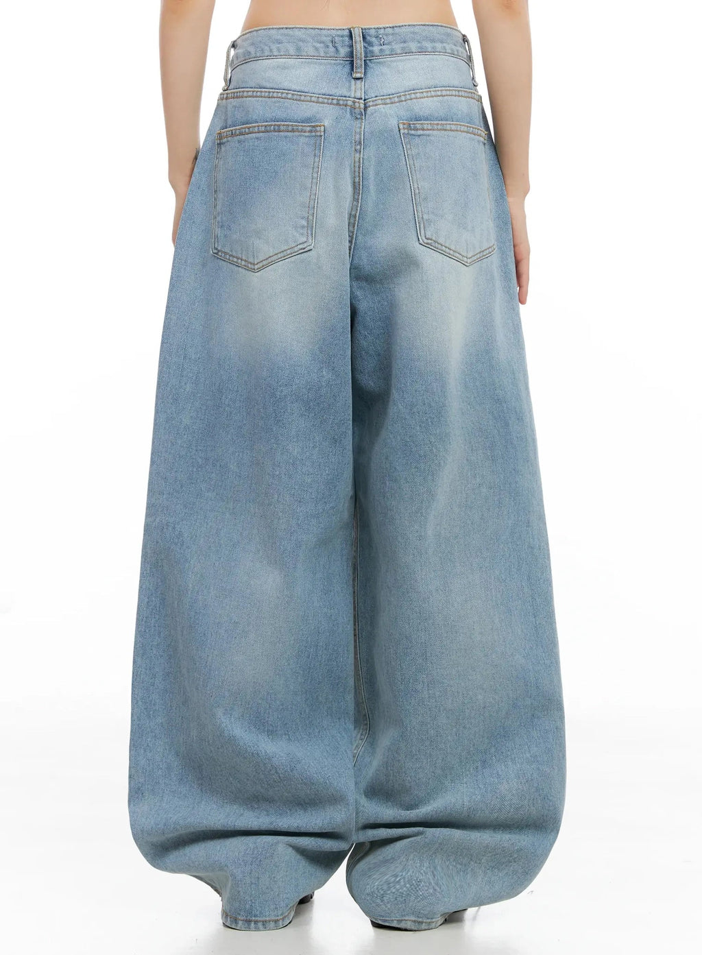 Dain Washed Wide-Leg Jeans IL531