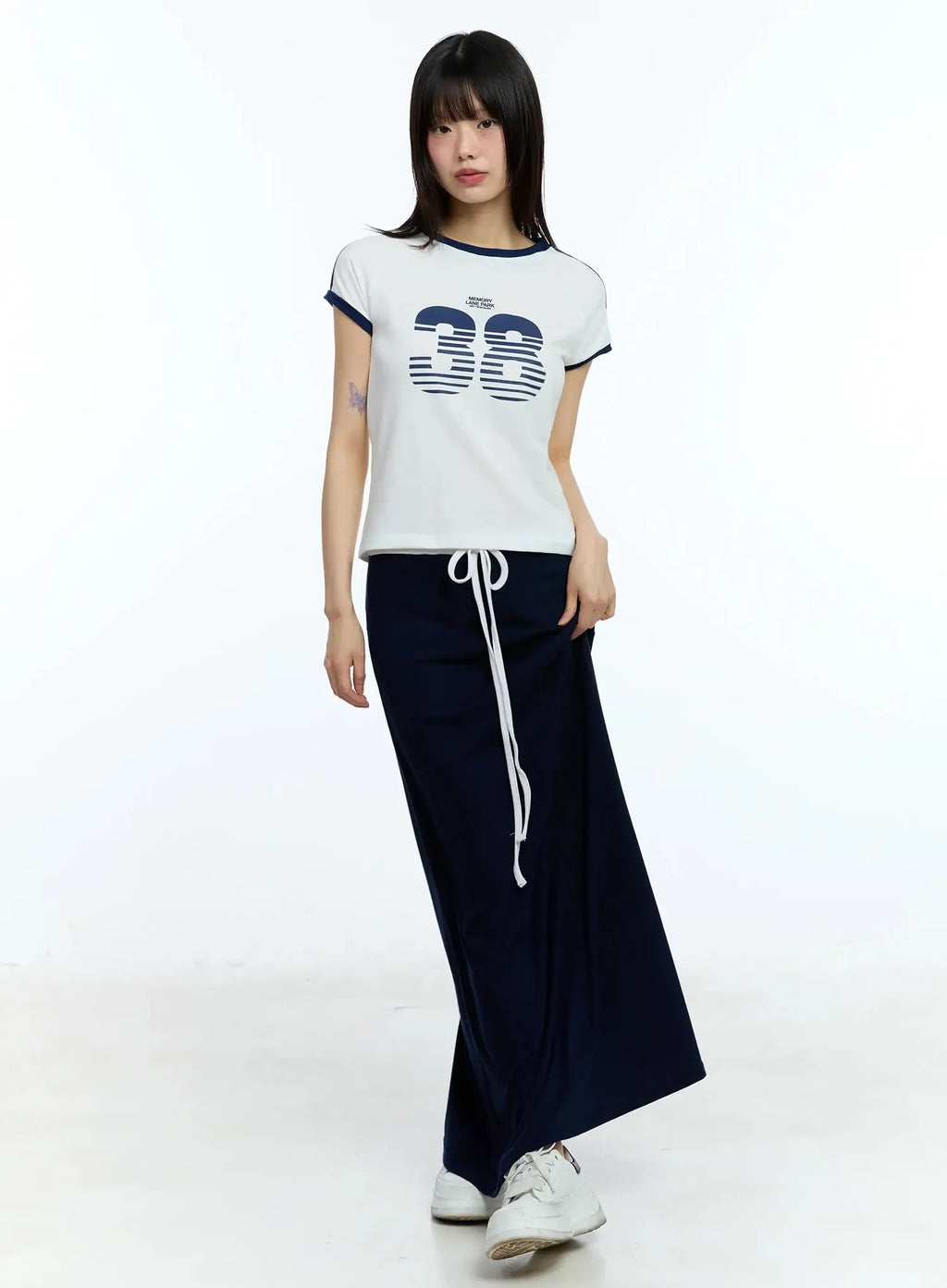 Graphic Two-Tone Tee IU523