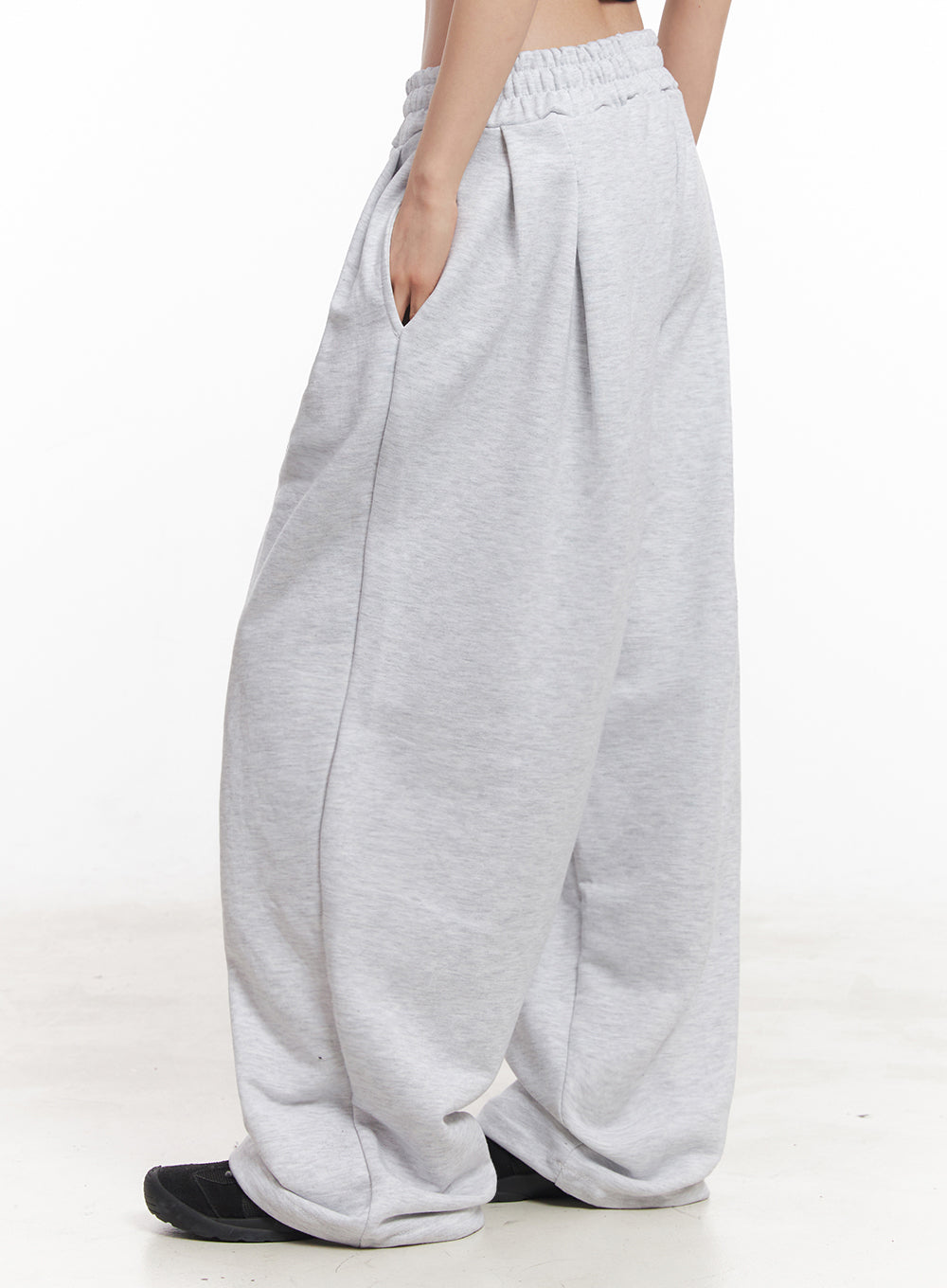 Pintuck Oversized Sweatpants IY516