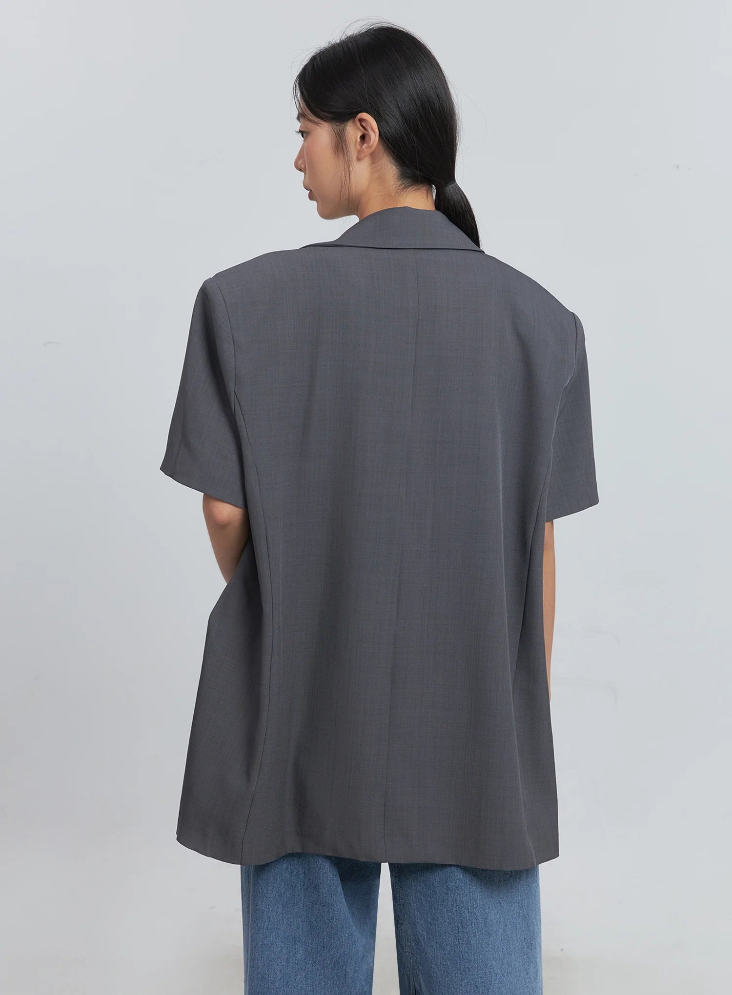 Basic Short-Sleeve Blazer (Dark Gray) IU512