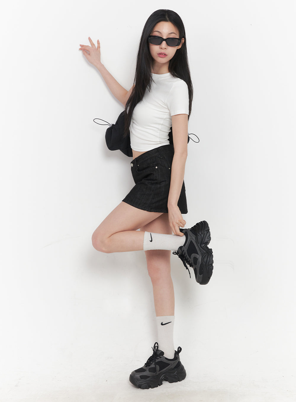 Slim-Fit Crop Tee IY516