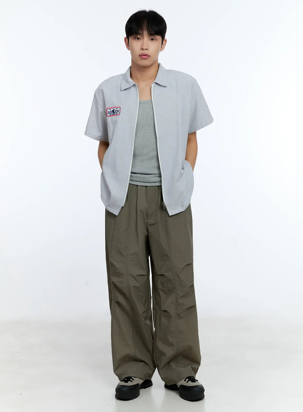 Men's Pinstripe Short Sleeve Zip Shirt IG519