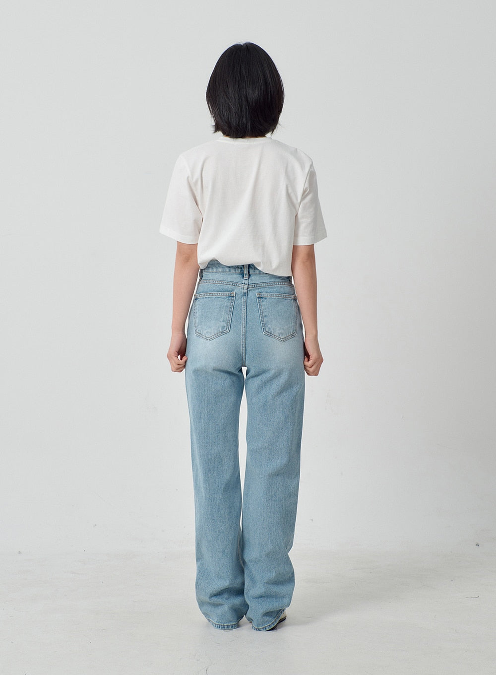 Light Wash Wide Leg Jeans OJ331