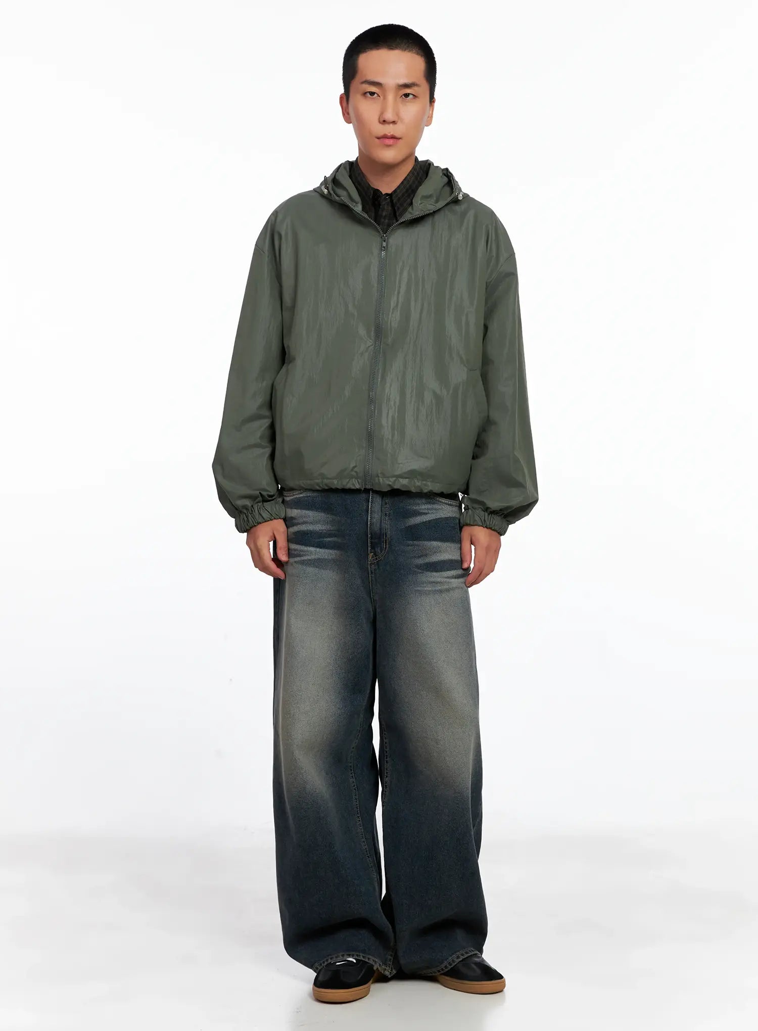 Men's Faded Wide-Leg Jeans IS510