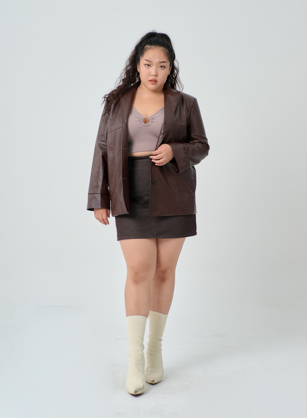 Plus Sexy V-Neck Crop Metal Ring T-Shirt IN04