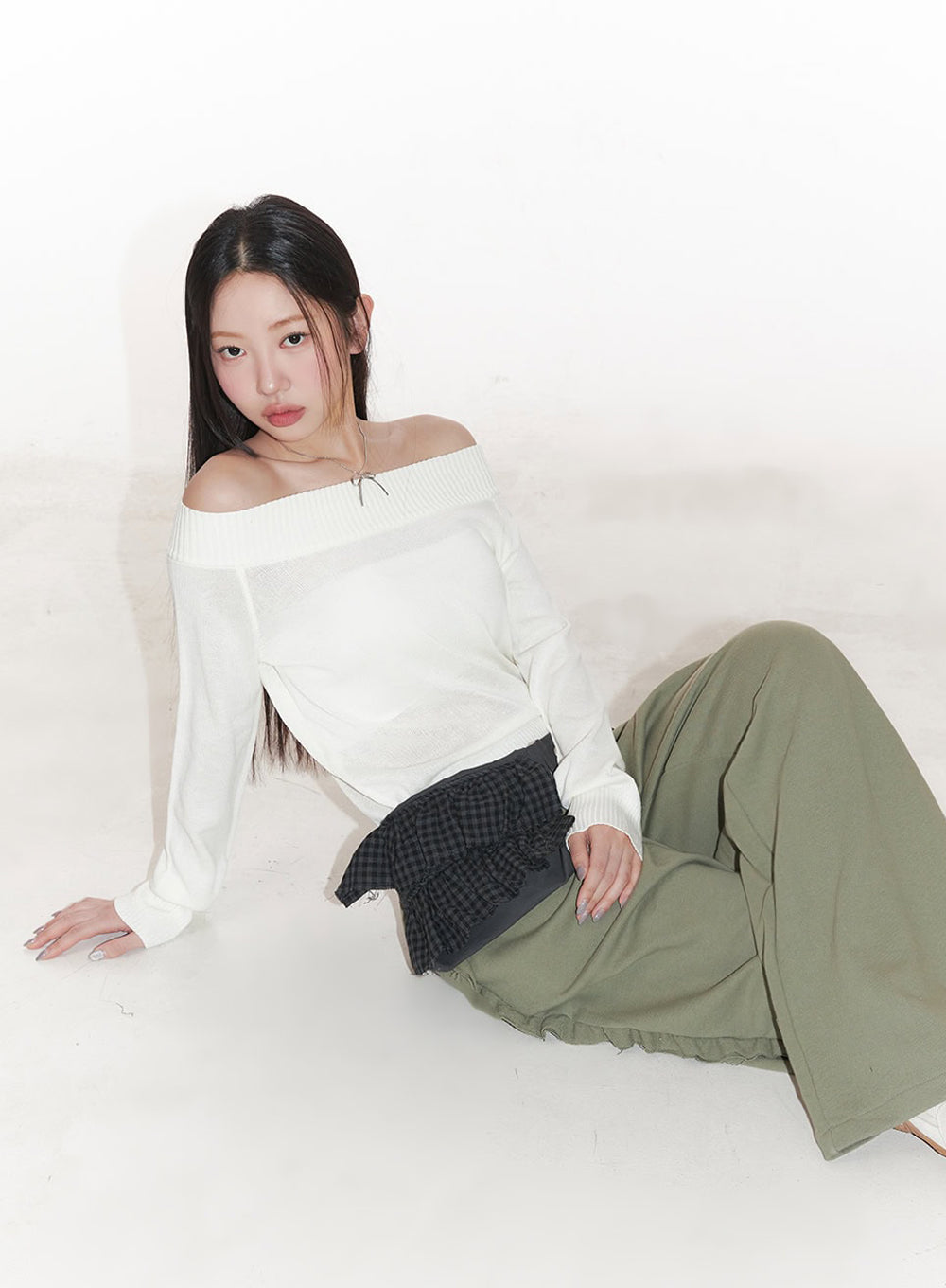 Frill Wide-Leg Sweatpants IM525