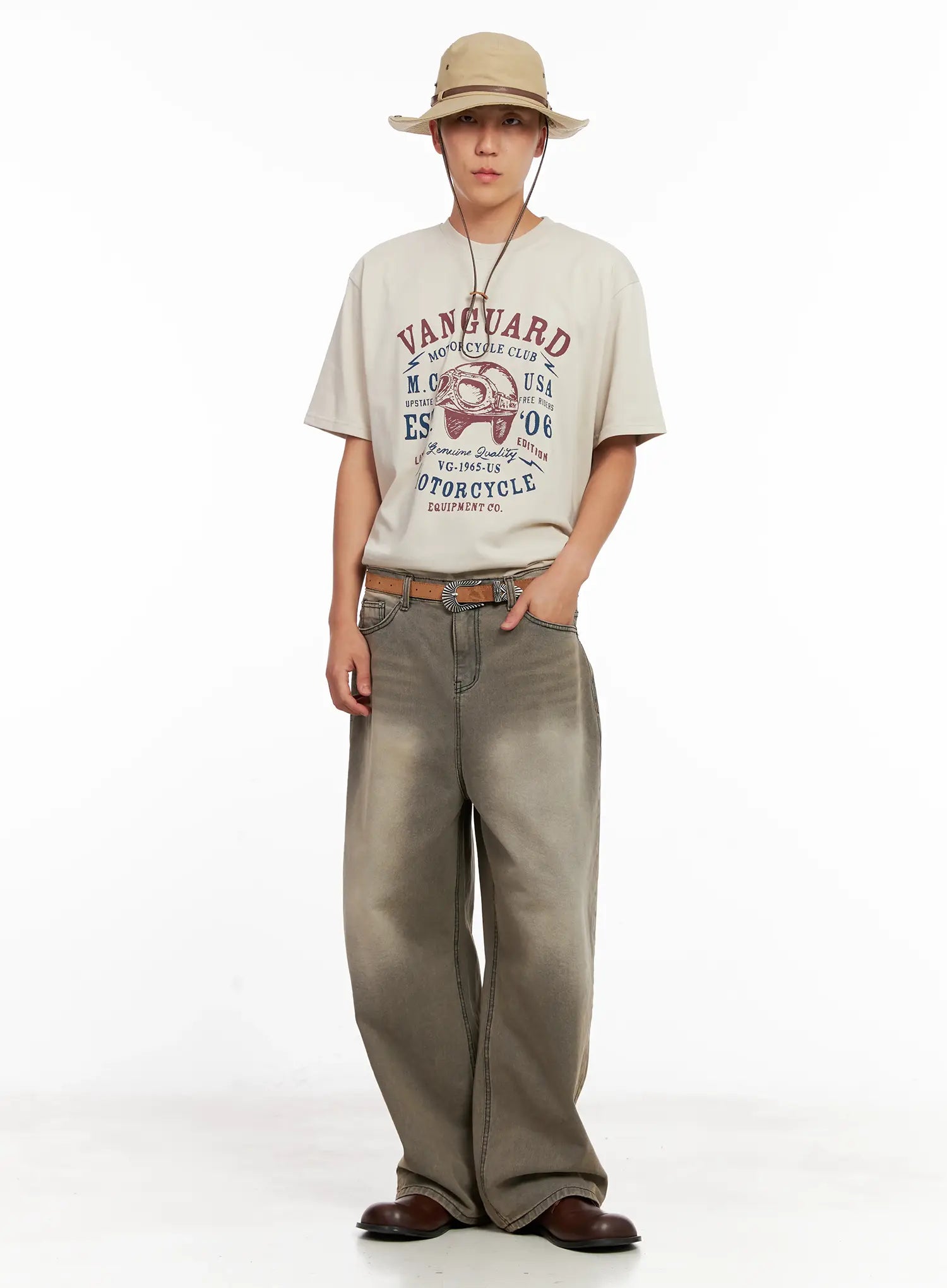 Men's "Vanguard" Graphic Tee IL521